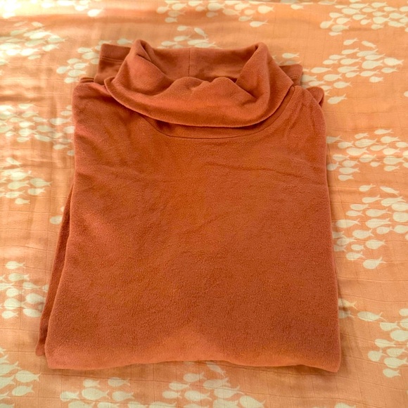 UNIQLO HeatTech Fleece Turtleneck - Picture 4 of 7